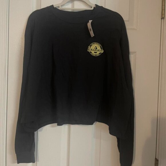 NWT Women's Volcom Top - Picture 1 of 3